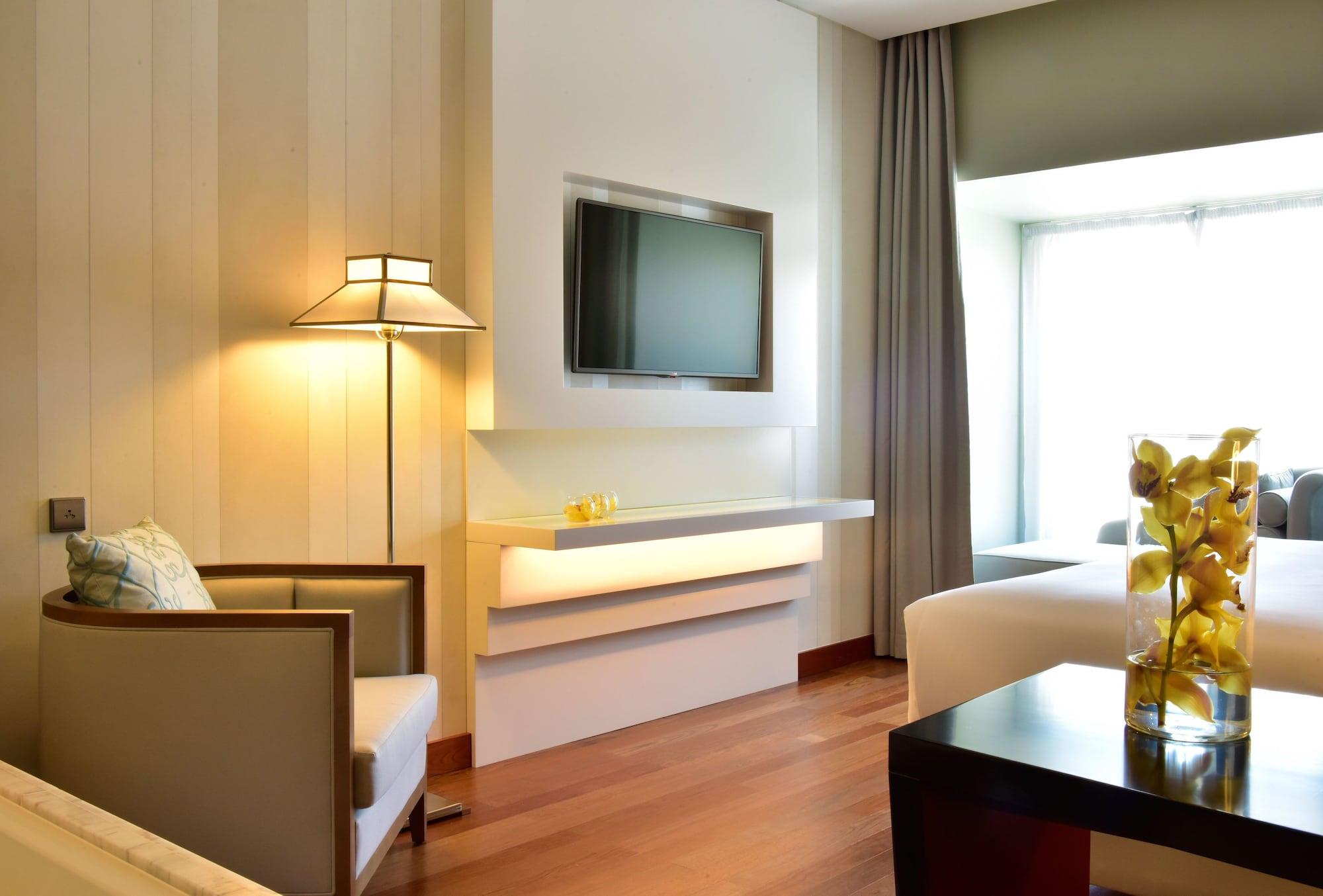 Pousada De Lisboa - Small Luxury Hotels Of The World Bagian luar foto A room at the hotel