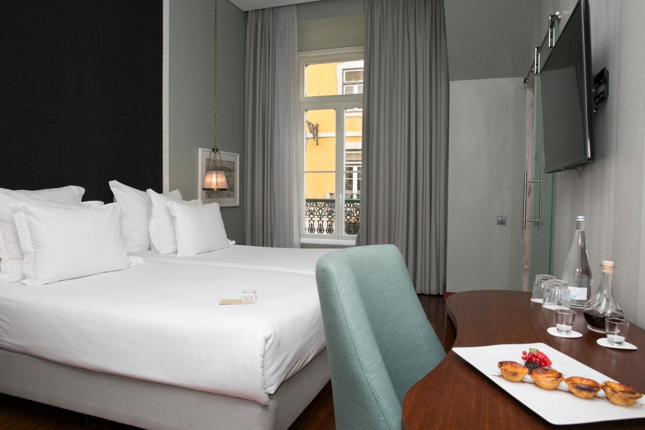 Pousada De Lisboa - Small Luxury Hotels Of The World Bagian luar foto A room at the hotel