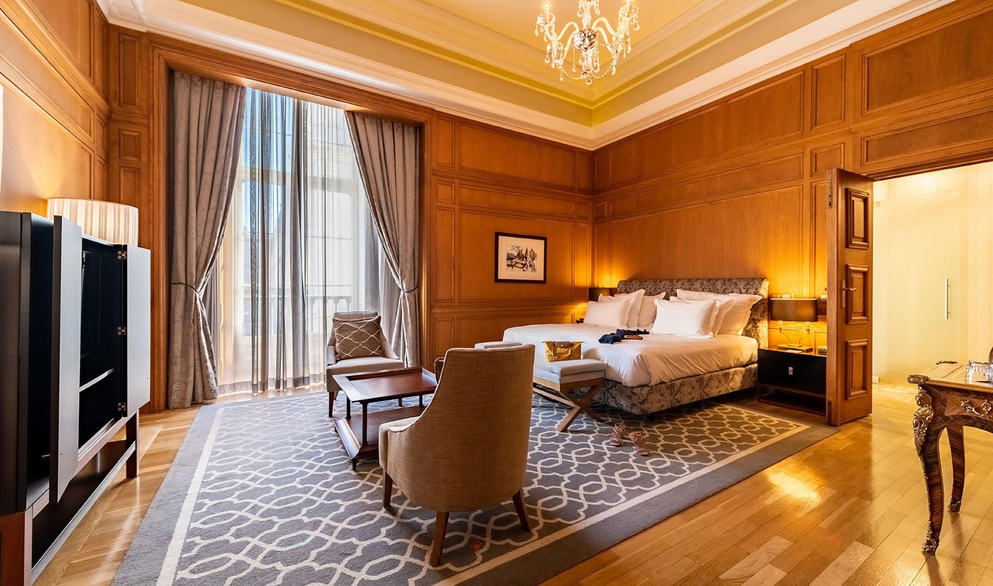 Pousada De Lisboa - Small Luxury Hotels Of The World Bagian luar foto A bedroom at the hotel