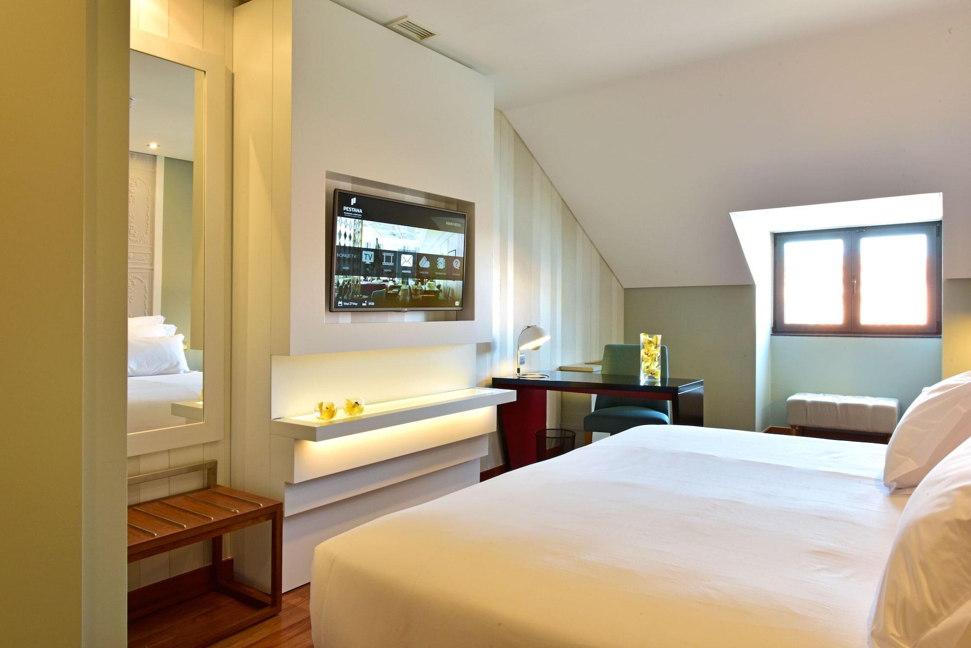 Pousada De Lisboa - Small Luxury Hotels Of The World Bagian luar foto A room at the hotel