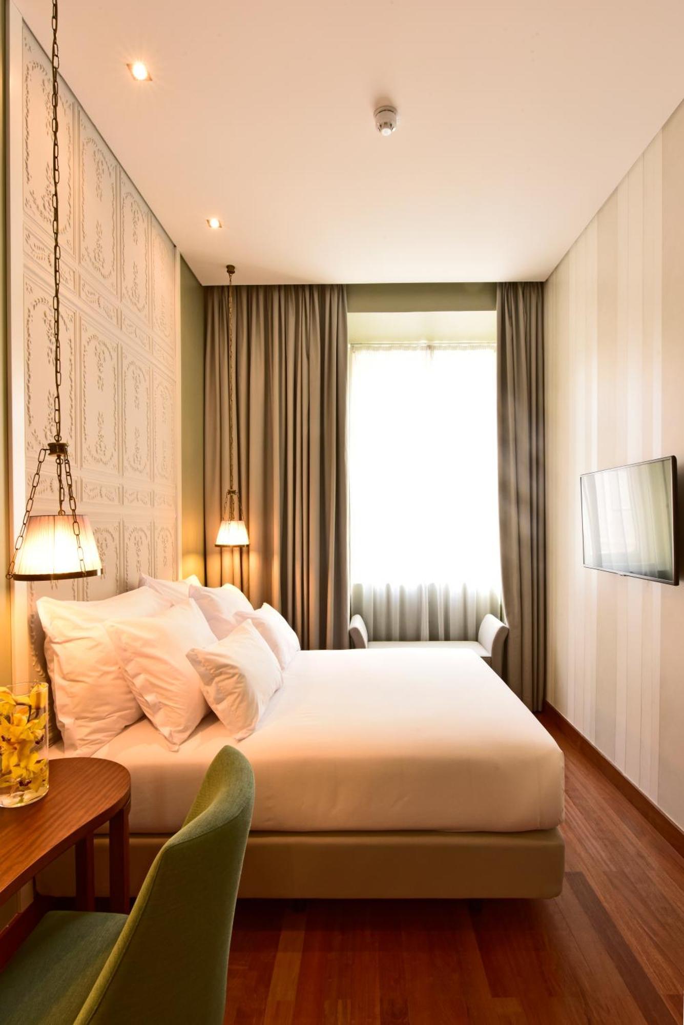 Pousada De Lisboa - Small Luxury Hotels Of The World Bagian luar foto A room at the hotel