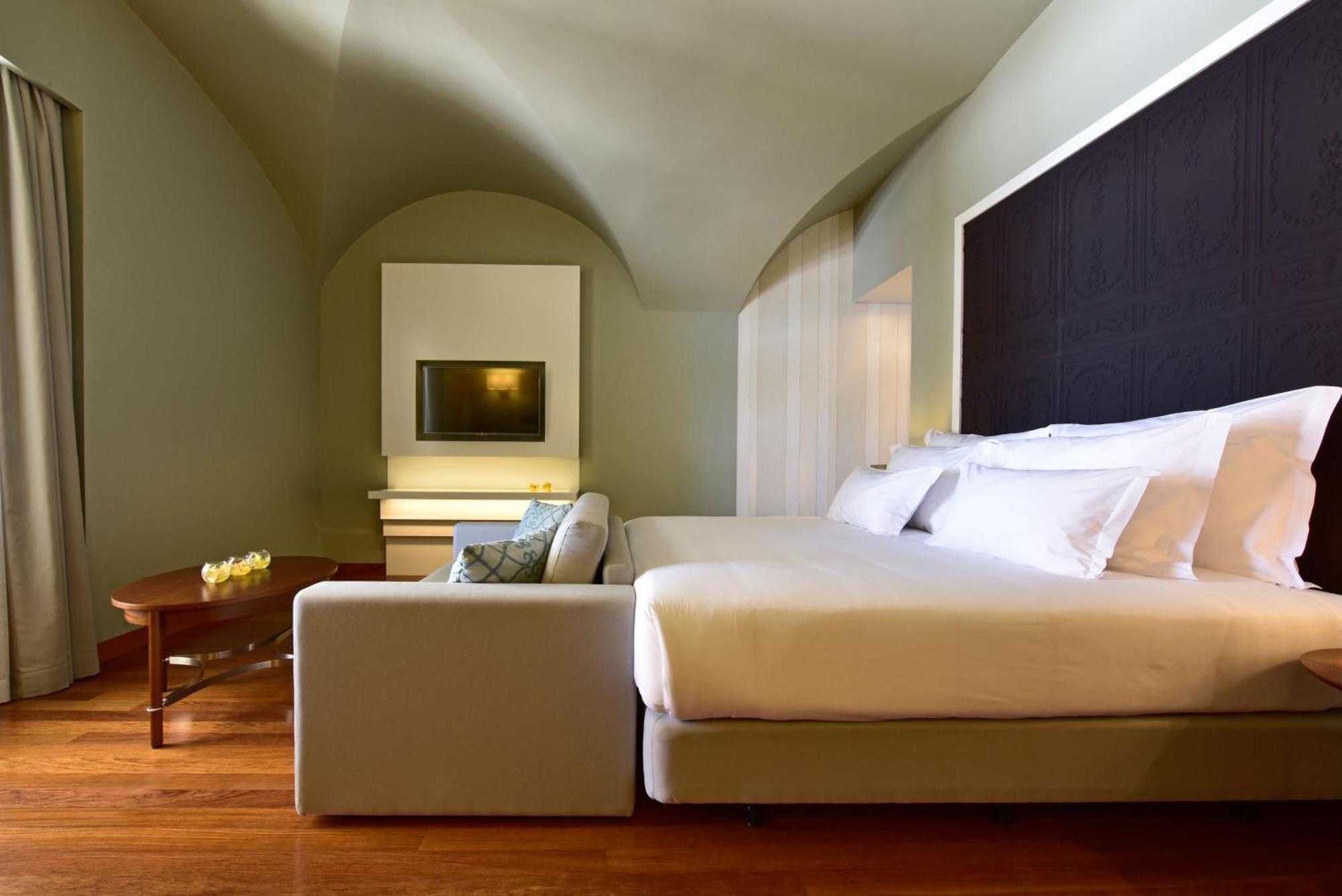 Pousada De Lisboa - Small Luxury Hotels Of The World Bagian luar foto A room at the hotel
