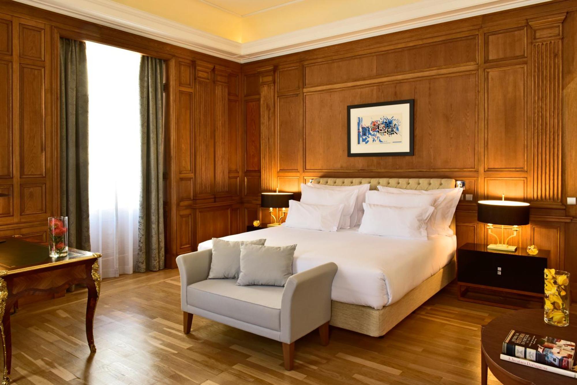 Pousada De Lisboa - Small Luxury Hotels Of The World Bagian luar foto A bedroom at the hotel